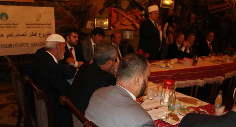 Kryesia e BIK shtroi iftar në Gjilan për imamët e rajonit të Ferizajt, Gjilanit dhe Preshevës