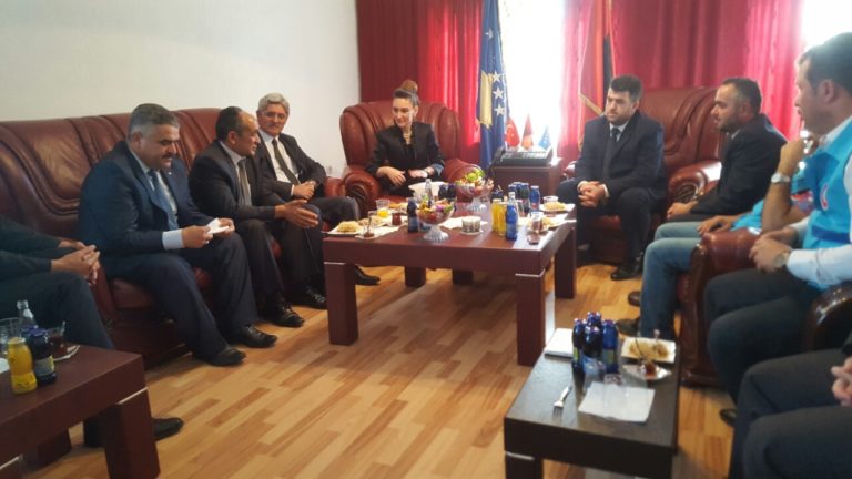 Ambasadorja e Turqisë në Kosovë vizitoi Këshillin e Bashkësisë Islame në Gjilan me rastin e festës së Kurban Bajramit