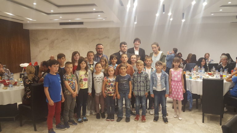 Këshilli i Bashkësisë Islame shtroi iftar për jetimet e Komunes së Gjilanit