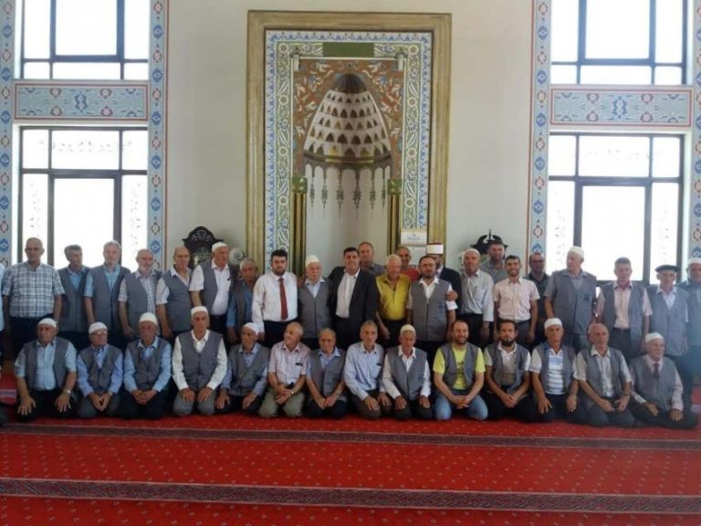 Besimtarët myslimanë nga Gjilani gati për udhëtimin në Haxh