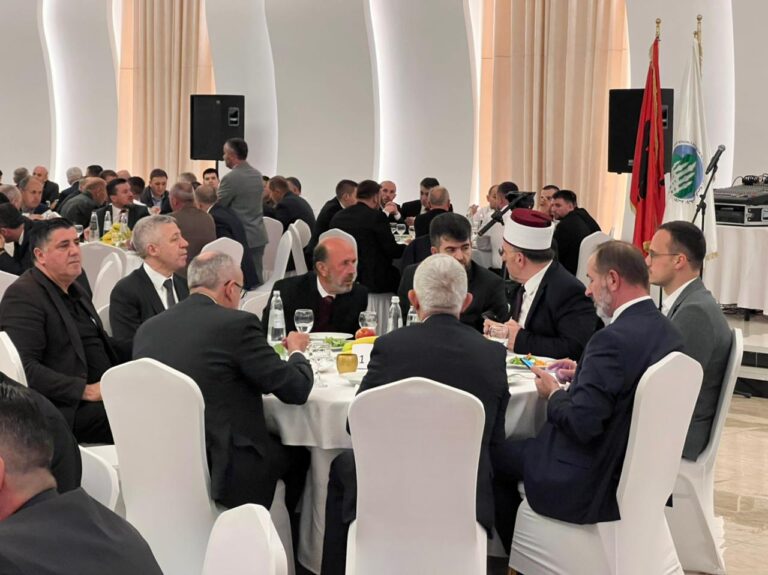 KËSHILLI I BASHKËSISË ISLAME I GJILANIT SHTROI IFTARIN TRADICIONAL